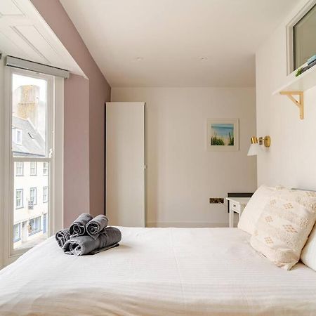 Stunning 2 Bed Apartment, Heart Of The Barbican Plymouth Esterno foto